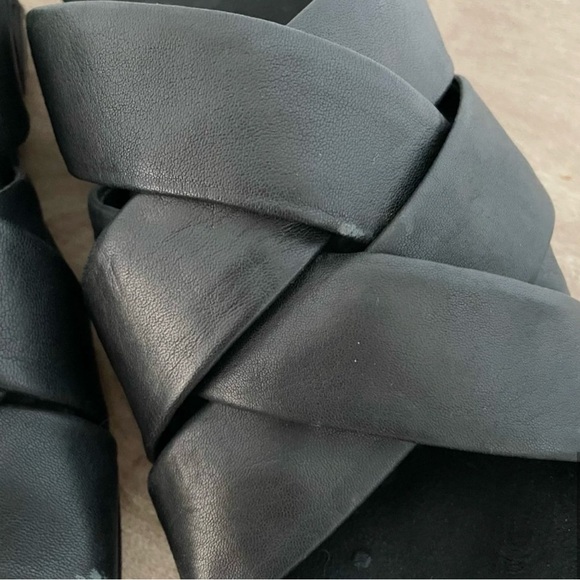 Vionic Black Juno Leather Crossed Braided Round Toe Sandals 6.5 - Picture 6 of 9